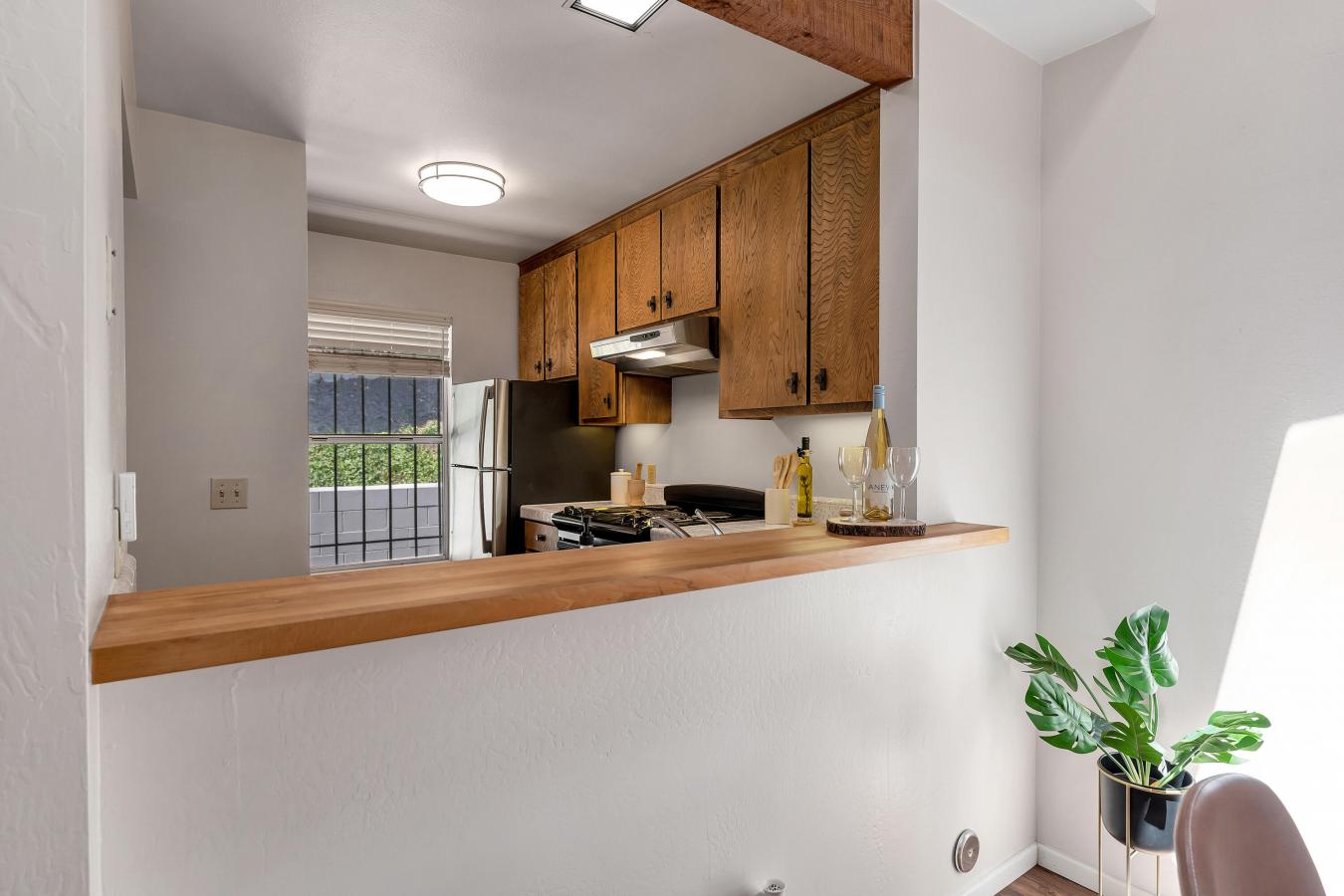 640 W Ortega Street, SANTA BARBARA, CA, 93101, United States, 8 Bedrooms Bedrooms, ,4 BathroomsBathrooms,Residential,For Sale,640 W Ortega Street,1507600