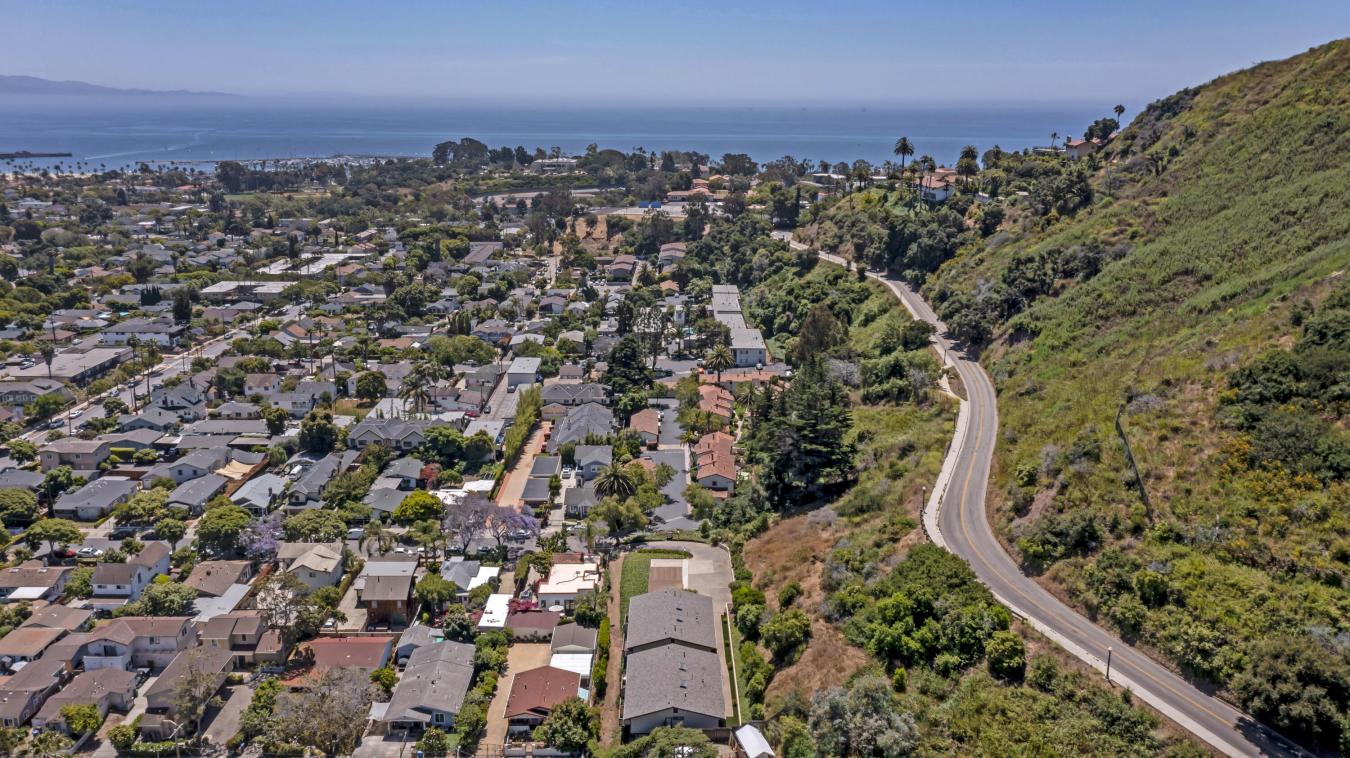 640 W Ortega Street, SANTA BARBARA, CA, 93101, United States, 8 Bedrooms Bedrooms, ,4 BathroomsBathrooms,Residential,For Sale,640 W Ortega Street,1507600