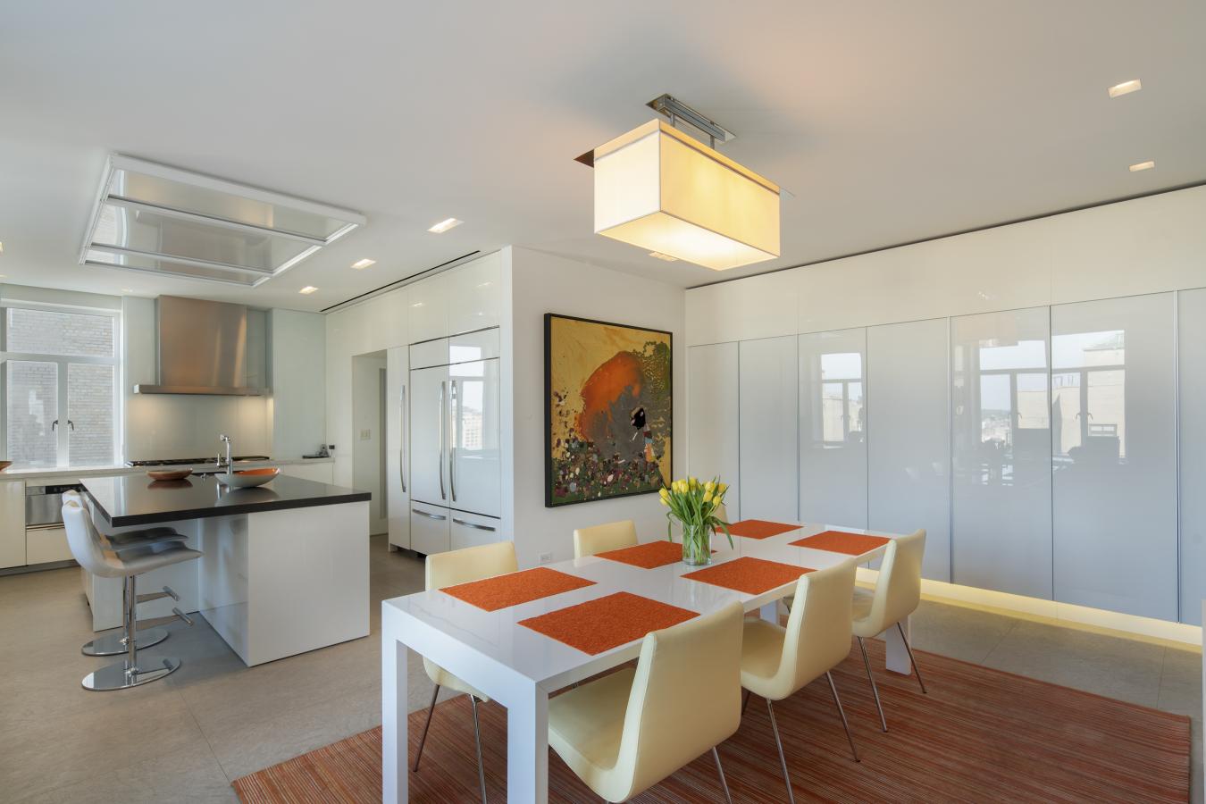 211 Central Park West Apartment, New York, New York, 10024, United States, 4 Bedrooms Bedrooms, ,4 BathroomsBathrooms,Residential,For Sale,211 Central Park West Apartment,919402