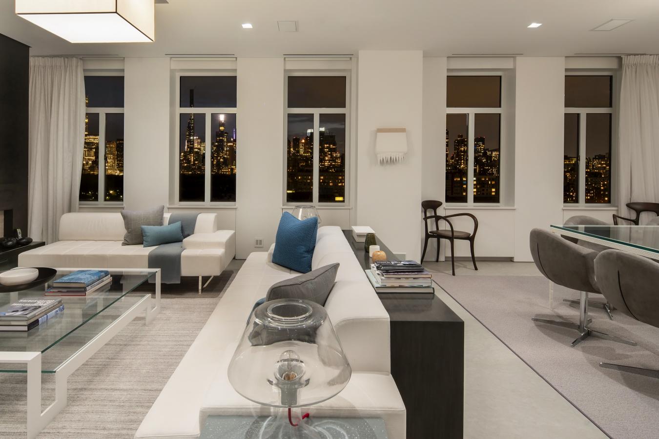 211 Central Park West Apartment, New York, New York, 10024, United States, 4 Bedrooms Bedrooms, ,4 BathroomsBathrooms,Residential,For Sale,211 Central Park West Apartment,919402