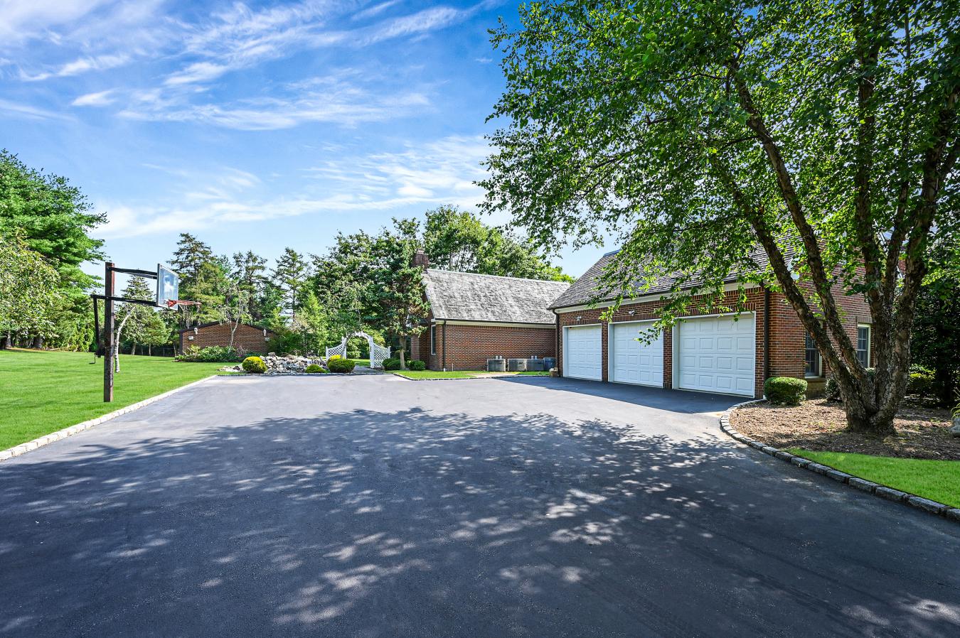 6 Pen Mor Drive, Muttontown, NY, 11732, United States, 6 Bedrooms Bedrooms, ,6 BathroomsBathrooms,Residential,For Sale,6 Pen Mor Drive,937044
