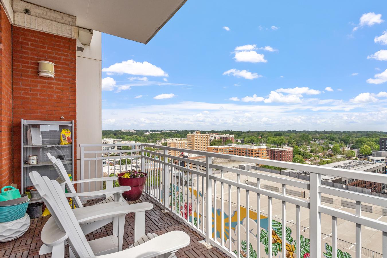 400 W NORTH STREET, Raleigh, North Carolina, 27603-1562, United States, 2 Bedrooms Bedrooms, ,2 BathroomsBathrooms,Residential,For Sale,400 W NORTH STREET,1513273