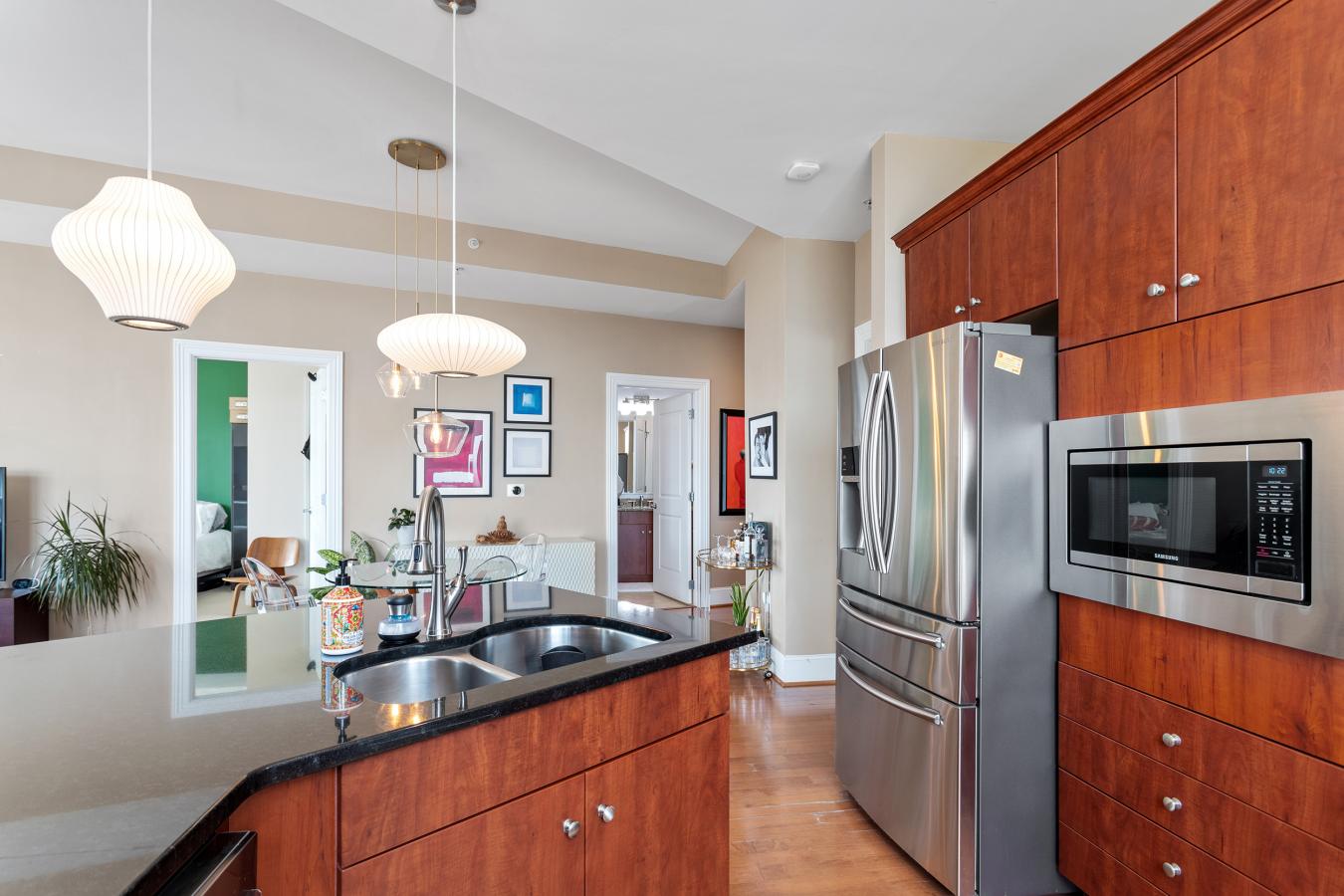 400 W NORTH STREET, Raleigh, North Carolina, 27603-1562, United States, 2 Bedrooms Bedrooms, ,2 BathroomsBathrooms,Residential,For Sale,400 W NORTH STREET,1513273