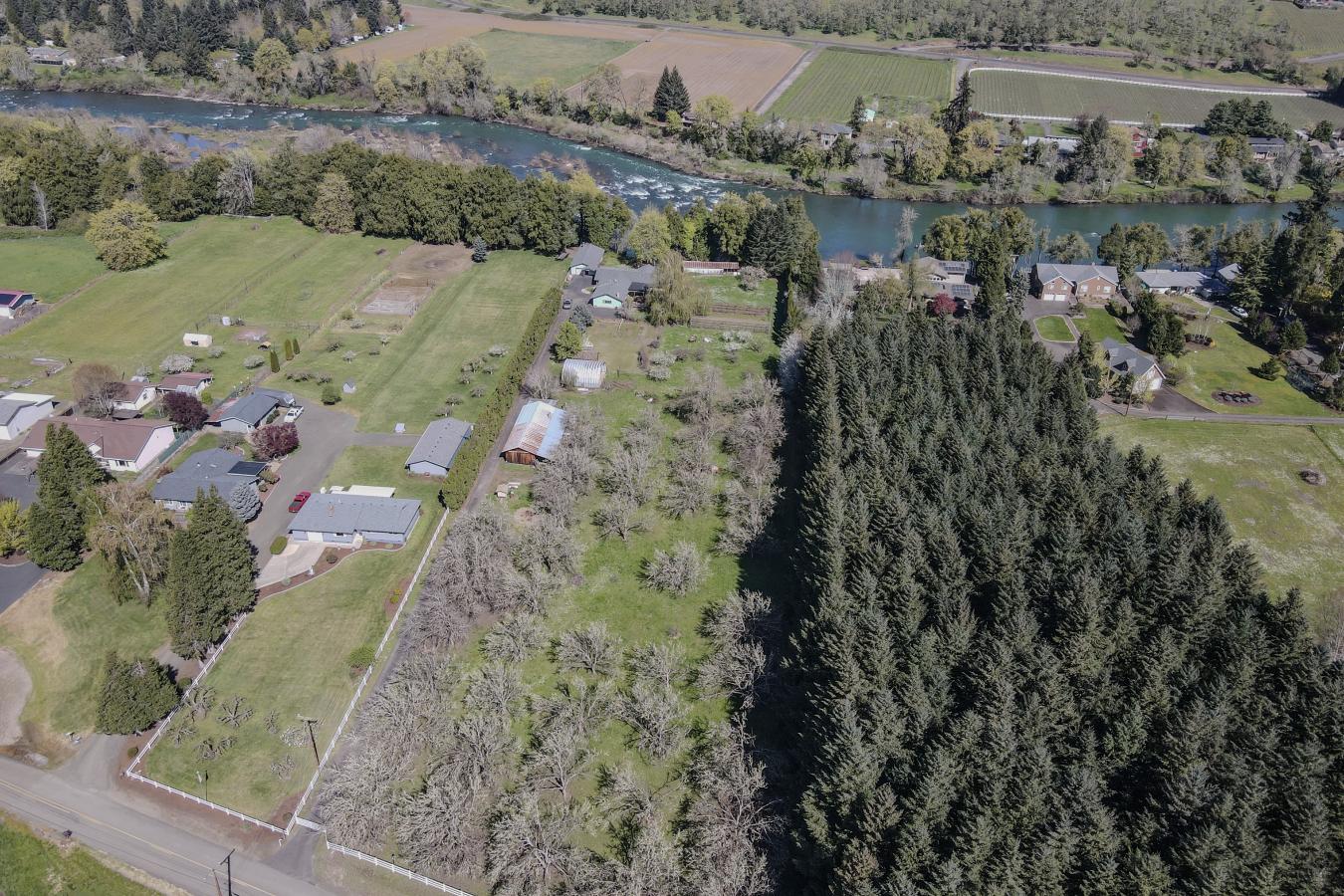 1313 Quail Ln, Roseburg, Oregon, 97471, United States, 3 Bedrooms Bedrooms, ,2 BathroomsBathrooms,Residential,For Sale,1313 Quail Ln,1513232