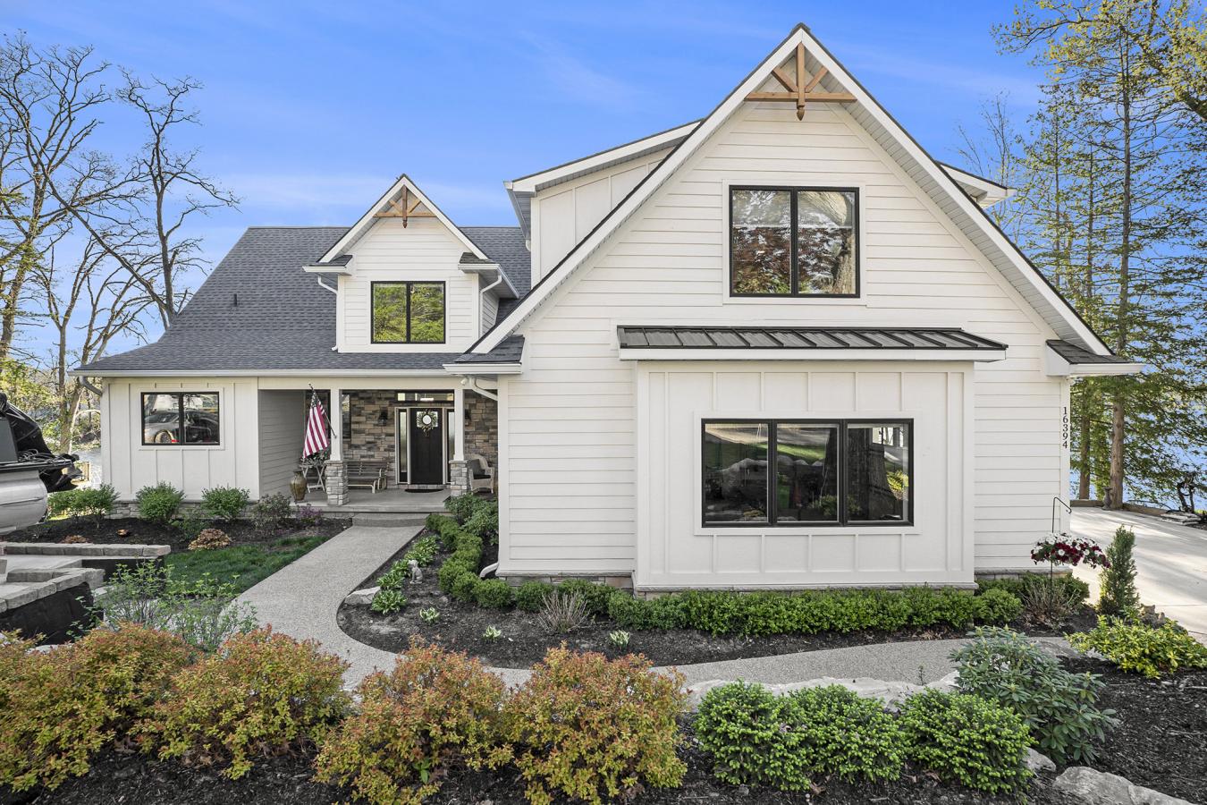 16394 Hilltop Drive, Linden, Michigan, 48451, United States, 5 Bedrooms Bedrooms, ,3 BathroomsBathrooms,Residential,For Sale,16394 Hilltop Drive,1520221