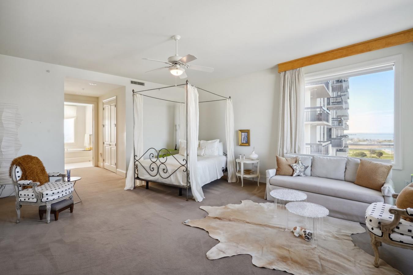 232 Lake Marina Avenue, New Orleans, Louisiana, 70124, United States, 2 Bedrooms Bedrooms, ,2 BathroomsBathrooms,Residential,For Sale,232 Lake Marina Avenue,1518814