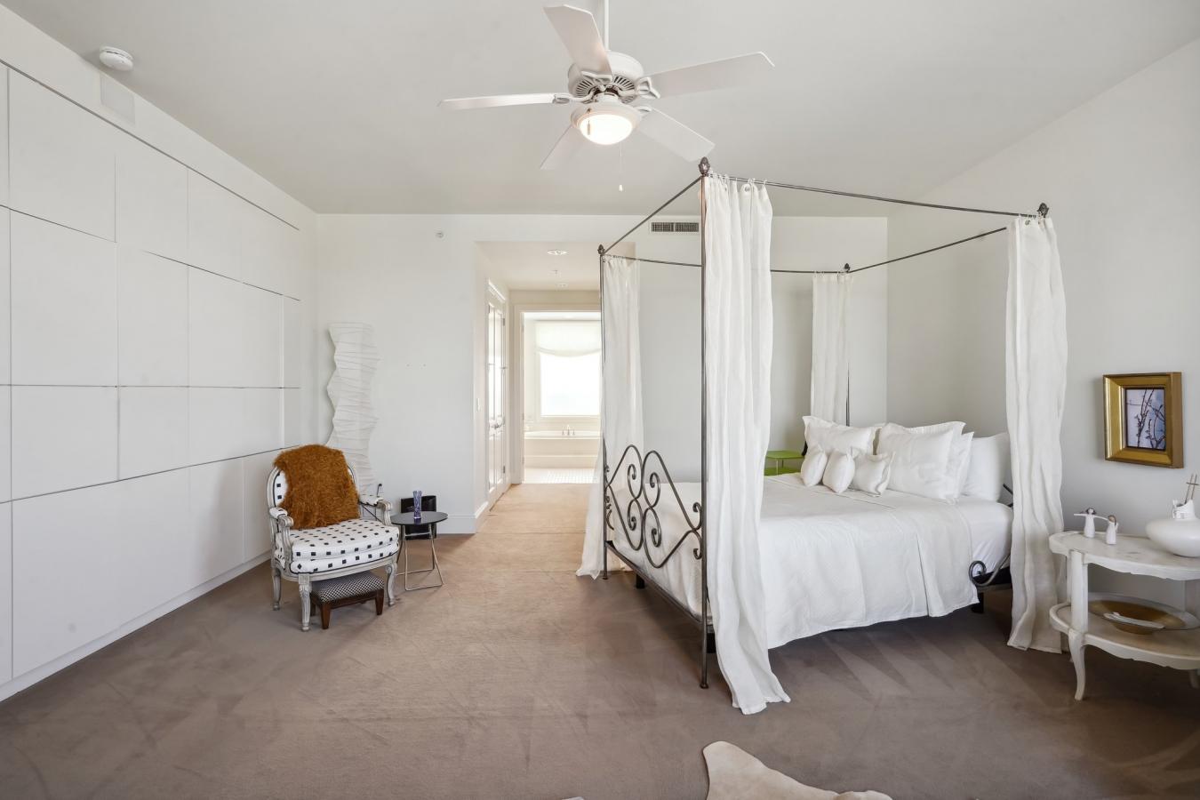 232 Lake Marina Avenue, New Orleans, Louisiana, 70124, United States, 2 Bedrooms Bedrooms, ,2 BathroomsBathrooms,Residential,For Sale,232 Lake Marina Avenue,1518814