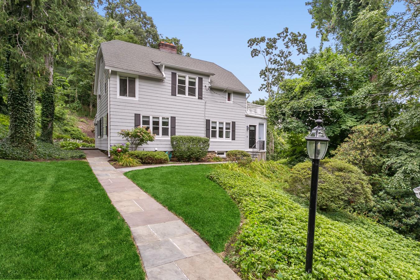 380 Ardsley Road, Scarsdale, New York, 10583, United States, 3 Bedrooms Bedrooms, ,2 BathroomsBathrooms,Residential,For Sale,380 Ardsley Road,946998