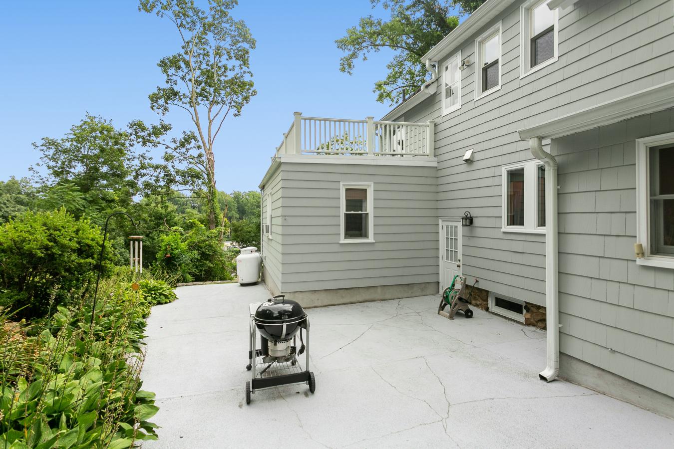 380 Ardsley Road, Scarsdale, New York, 10583, United States, 3 Bedrooms Bedrooms, ,2 BathroomsBathrooms,Residential,For Sale,380 Ardsley Road,946998