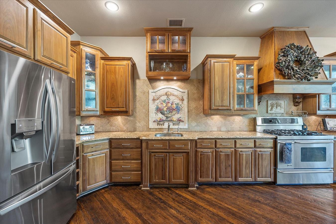 3209 Berry Hollow, Melissa, Texas, 75454, United States, 5 Bedrooms Bedrooms, ,5 BathroomsBathrooms,Residential,For Sale,3209 Berry Hollow,1518802