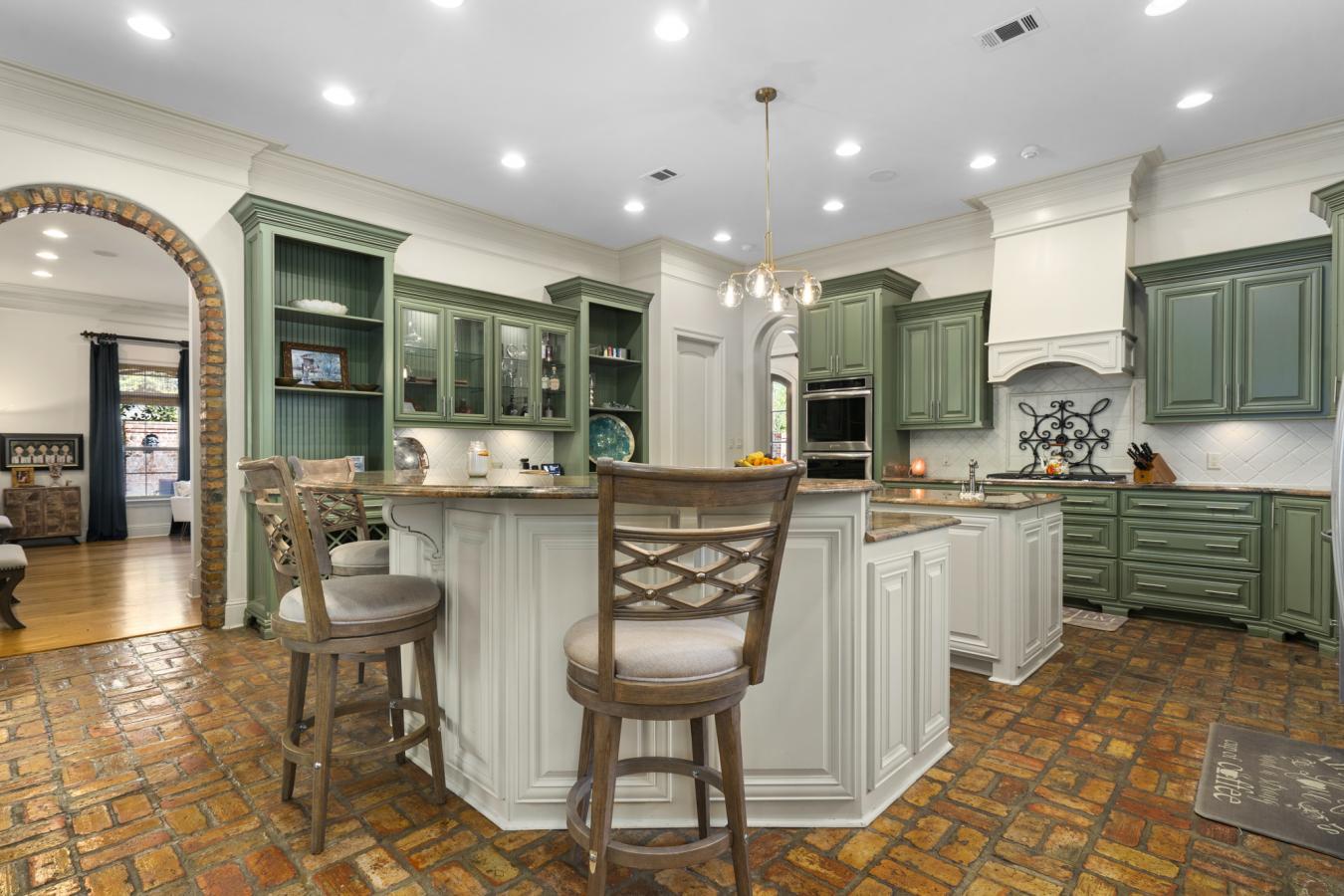 11008 Channelside Dr, Gulfport, Mississippi, 39501, United States, 5 Bedrooms Bedrooms, ,5 BathroomsBathrooms,Residential,For Sale,11008 Channelside Dr,1519908