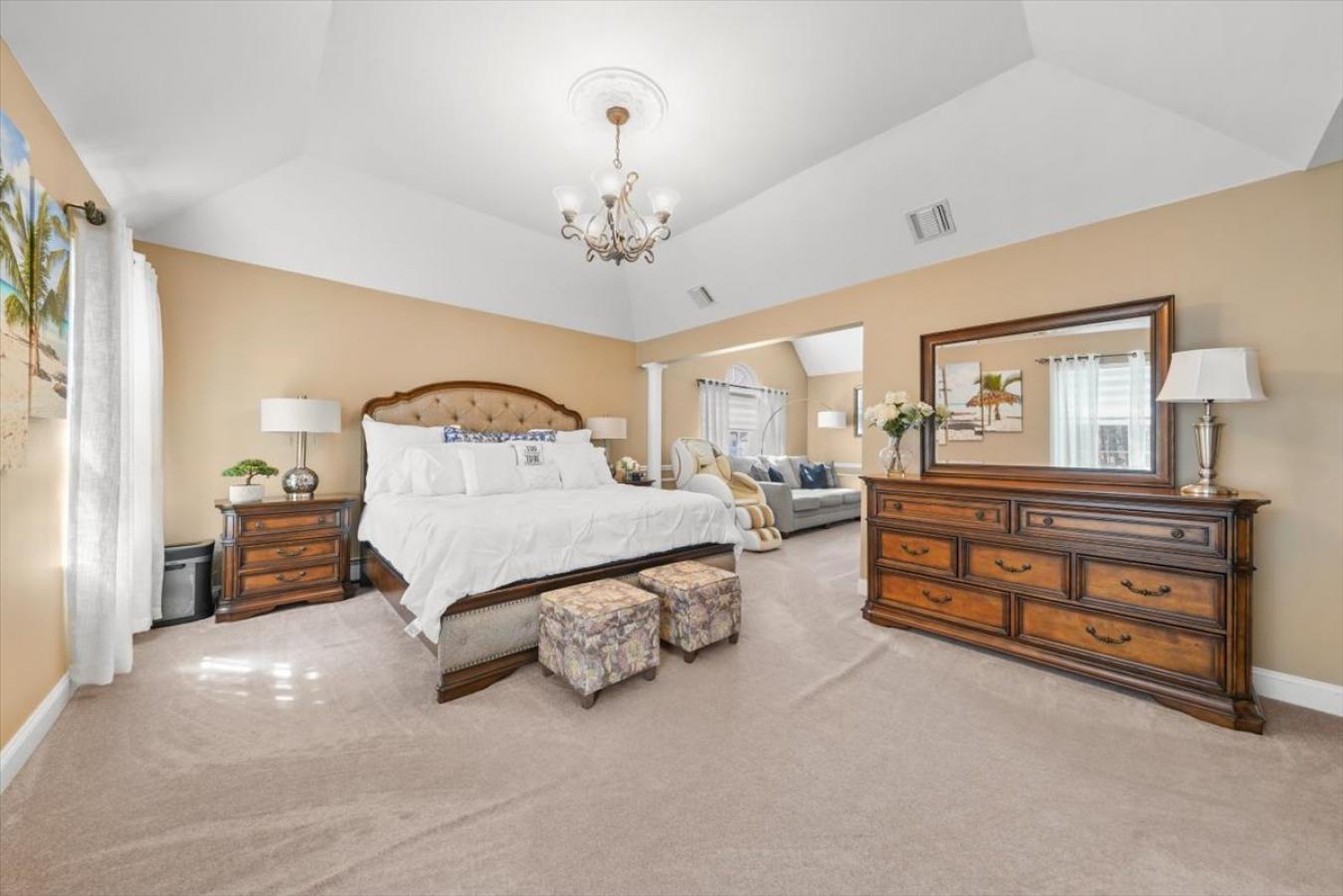 16 Lori Lane, Chester, New York, 10918, United States, 4 Bedrooms Bedrooms, ,5 BathroomsBathrooms,Residential,For Sale,16 Lori Lane,1519900