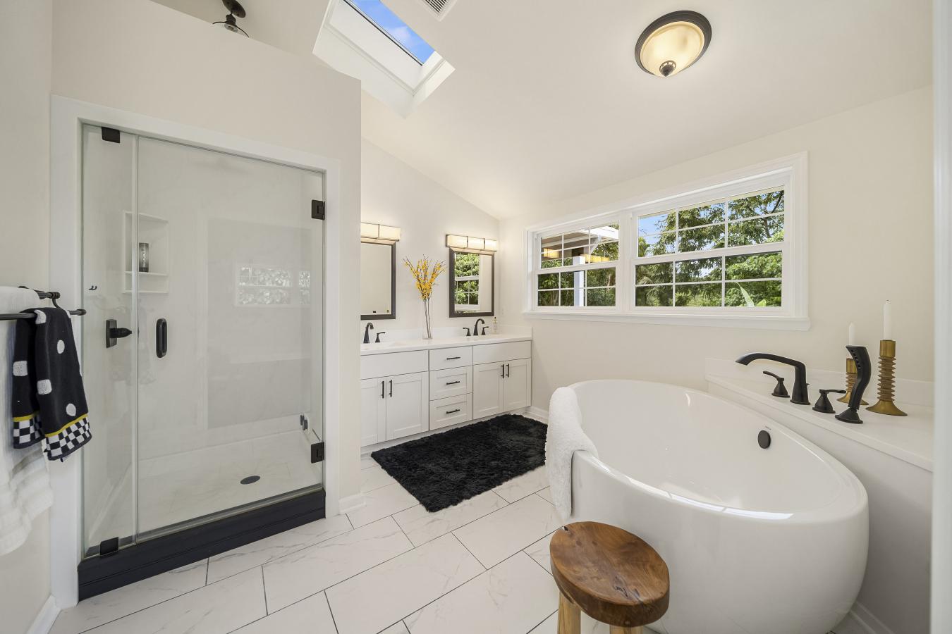 46-417 Hololio Street, Kaneohe, HI, 96744, United States, 4 Bedrooms Bedrooms, ,2 BathroomsBathrooms,Residential,For Sale,46-417 Hololio Street,965670
