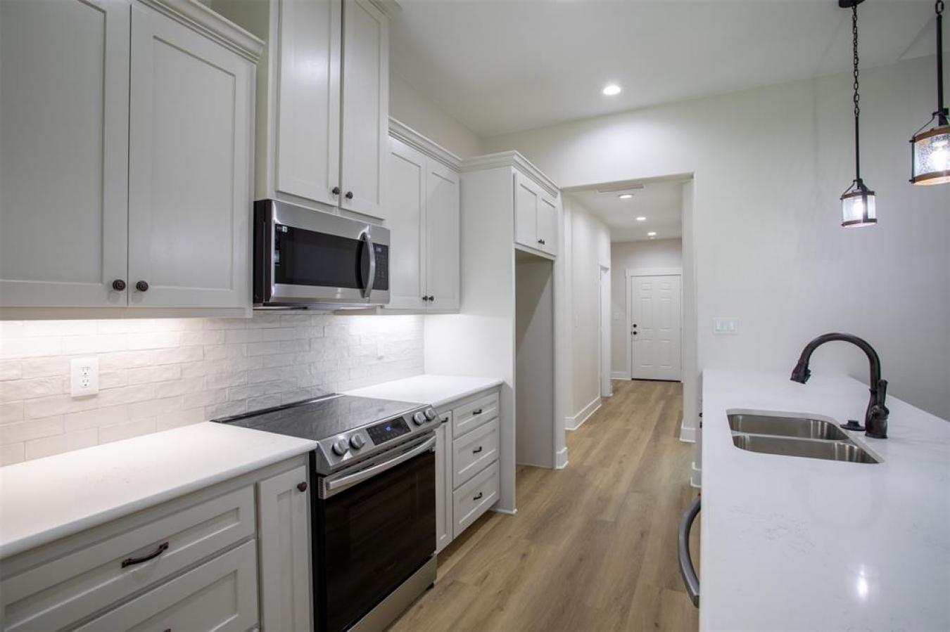 Welcome to your dream home! This brand new masterpiece boasts 4 bedroo – image 11