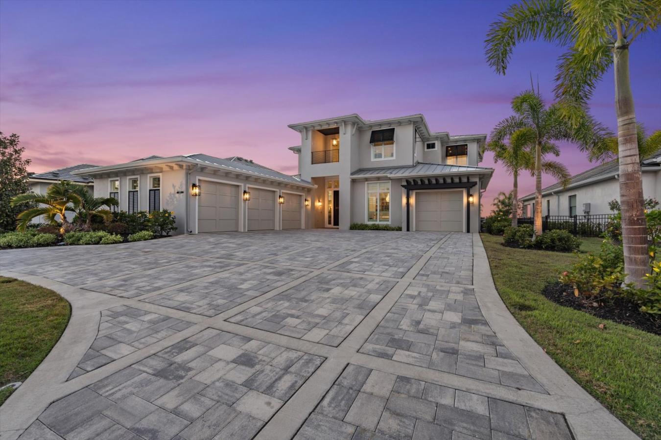 Bradenton, Florida, 34208, United States, 5 Bedrooms Bedrooms, ,5 BathroomsBathrooms,Residential,For Sale,1899147