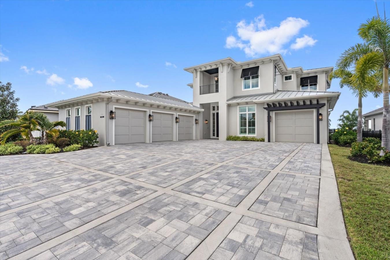 Bradenton, Florida, 34208, United States, 5 Bedrooms Bedrooms, ,5 BathroomsBathrooms,Residential,For Sale,1899147