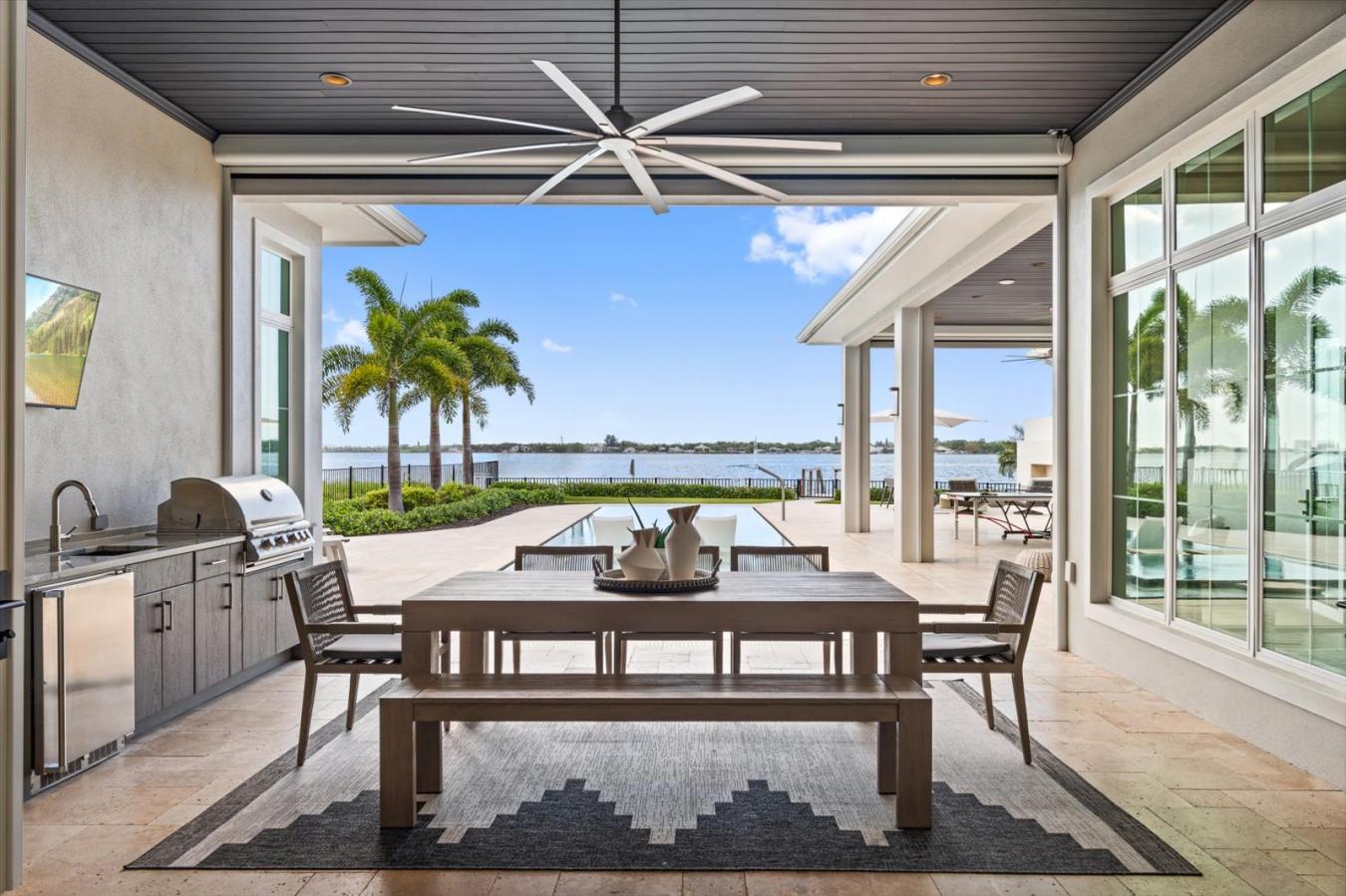 Bradenton, Florida, 34208, United States, 5 Bedrooms Bedrooms, ,5 BathroomsBathrooms,Residential,For Sale,1899147