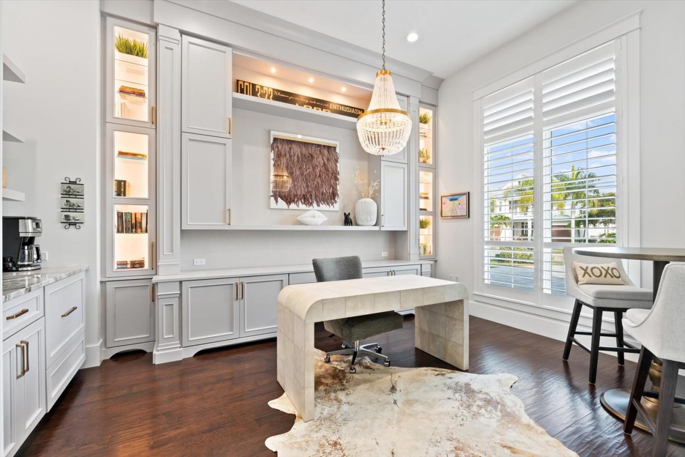 Bradenton, Florida, 34208, United States, 5 Bedrooms Bedrooms, ,5 BathroomsBathrooms,Residential,For Sale,1899147