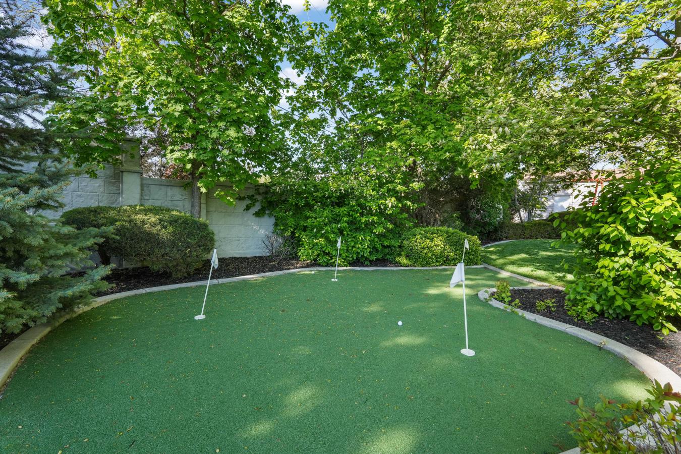 4343 S Lynne Lane, Holladay, UT, 84124, United States, 5 Bedrooms Bedrooms, ,3 BathroomsBathrooms,Residential,For Sale,4343 S Lynne Lane,1523065