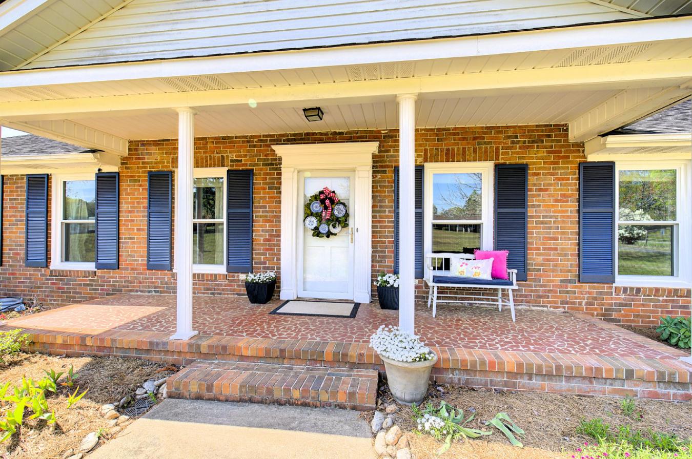 621 Lake Road, Easley, South Carolina, 29642, United States, 3 Bedrooms Bedrooms, ,2 BathroomsBathrooms,Residential,For Sale,621 Lake Road,1523571