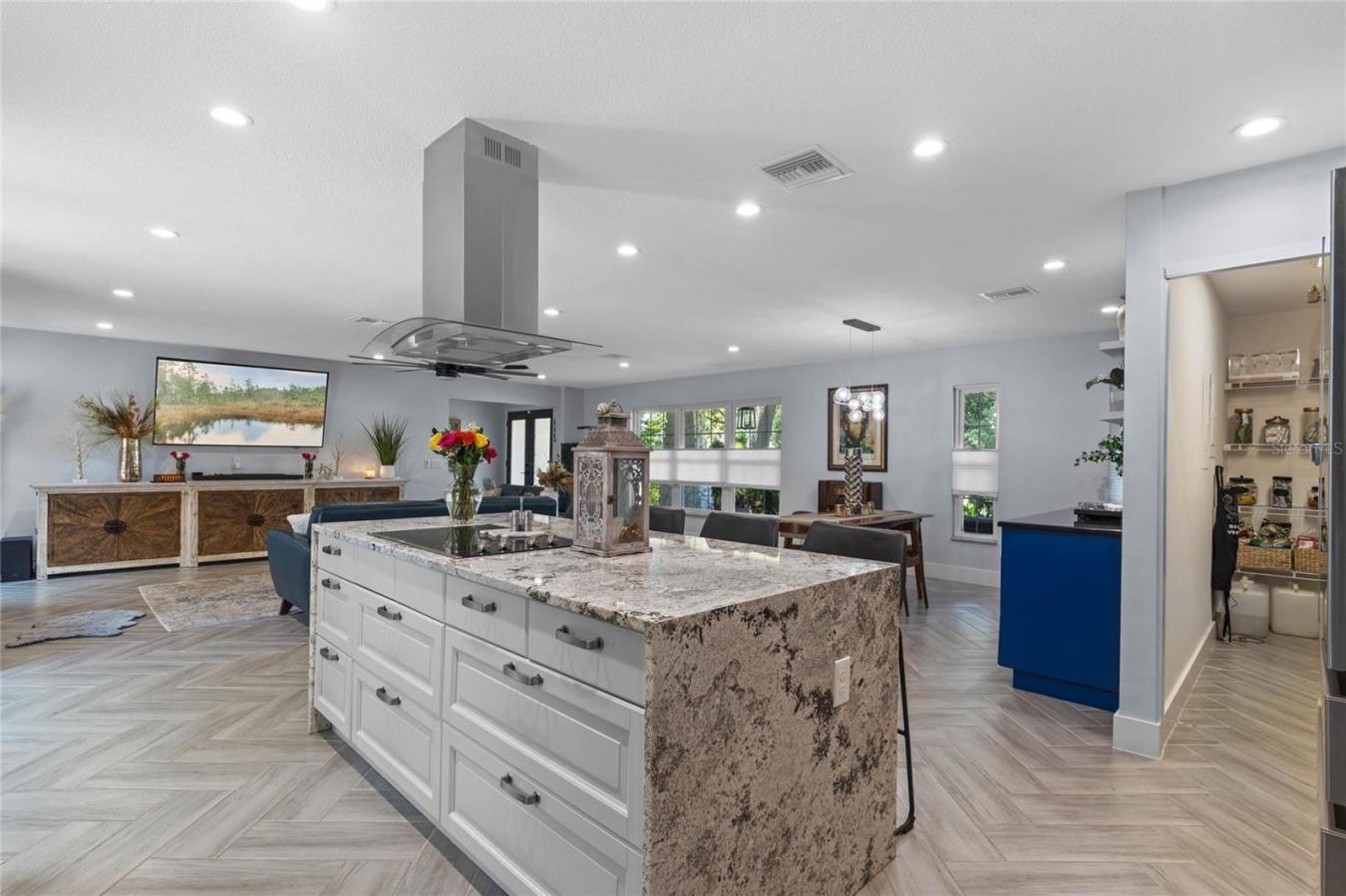 3595 EMERYWOOD LANE, ORLANDO, FL, 32812, United States, 5 Bedrooms Bedrooms, ,2 BathroomsBathrooms,Residential,For Sale,3595 EMERYWOOD LANE,1525671