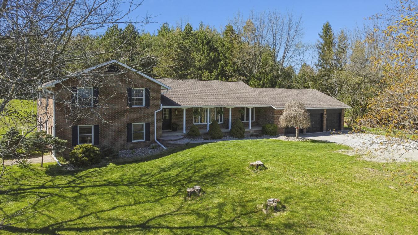 2298 15th Sdrd, Tottenham, New Tecumseth, ON, Canada, 5 Bedrooms Bedrooms, ,3 BathroomsBathrooms,Residential,For Sale,2298 15th Sdrd,1528916