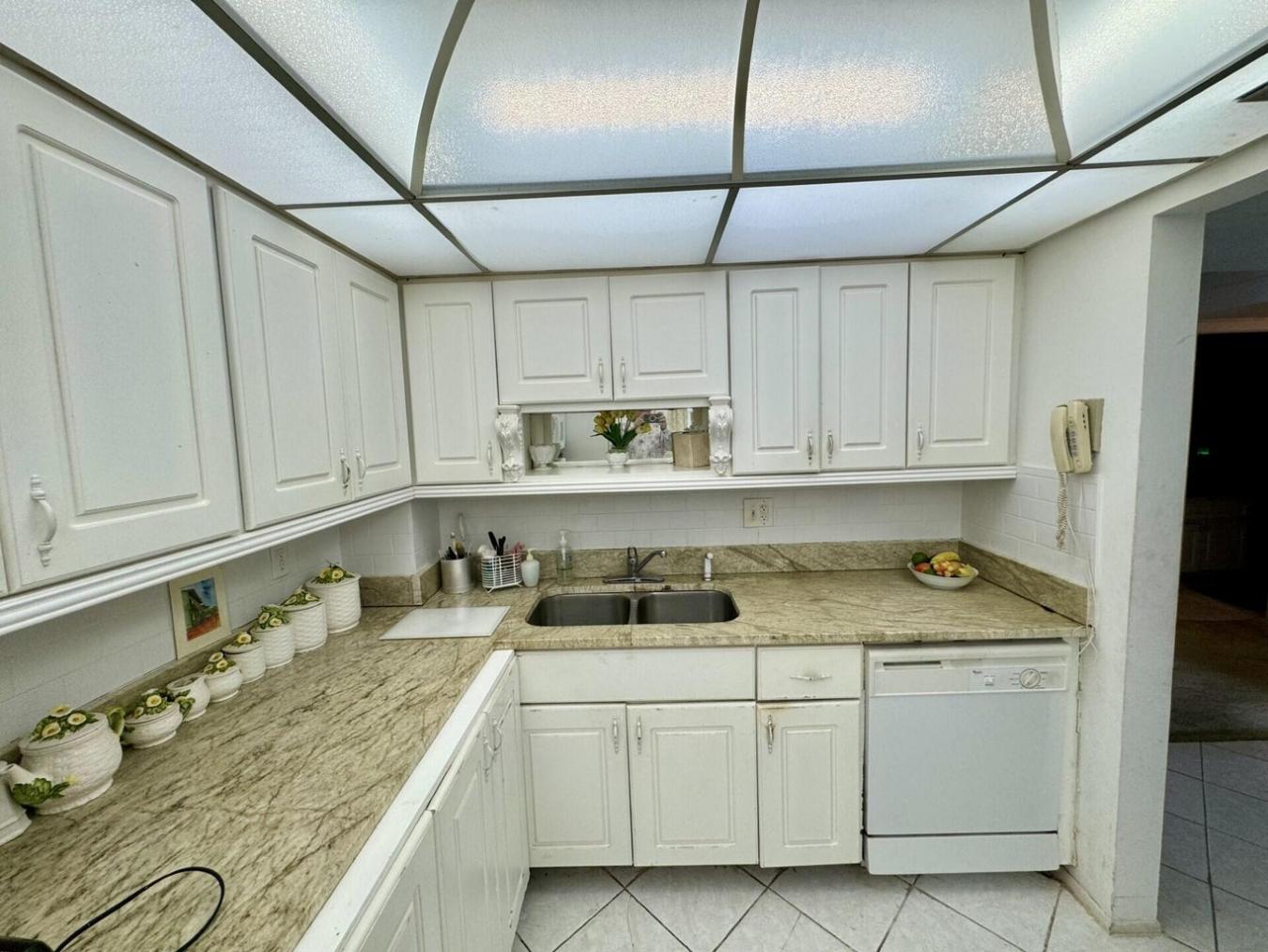 1012 N Ocean Boulevard, Pompano Beach, Florida, 33062, United States, 2 Bedrooms Bedrooms, ,2 BathroomsBathrooms,Residential,For Sale,1012 N Ocean Boulevard,1528904