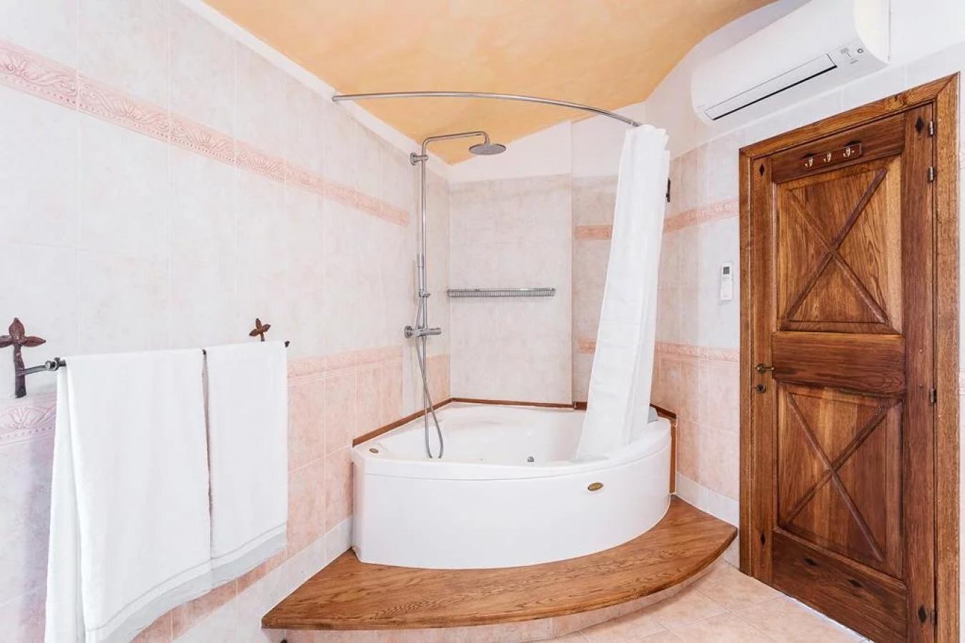 via della Celvia 20, Arzachena, SS, 07021, Italy, 6 Bedrooms Bedrooms, ,4 BathroomsBathrooms,Residential,For Sale,via della Celvia 20,1530928