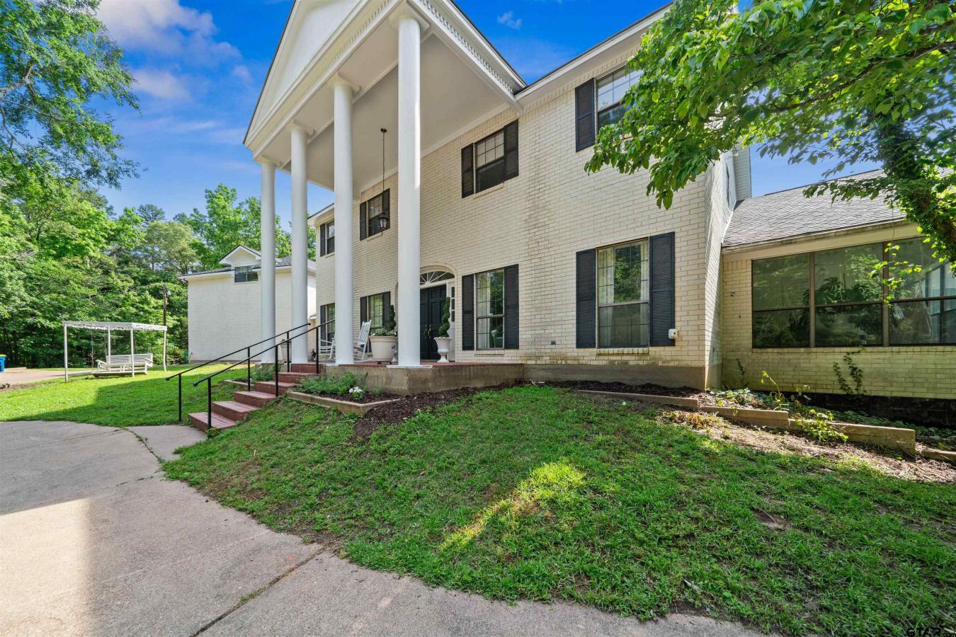 3000 Houston Street, Kilgore, TX, 75662, United States, 5 Bedrooms Bedrooms, ,3 BathroomsBathrooms,Residential,For Sale,3000 Houston Street,1533746