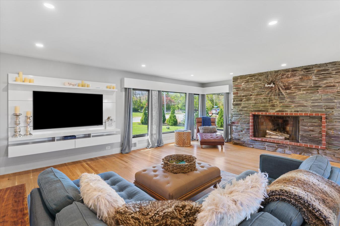 219 High Road, Newbury, MA, 01951, United States, 4 Bedrooms Bedrooms, ,2 BathroomsBathrooms,Residential,For Sale,219 High Road,1533680