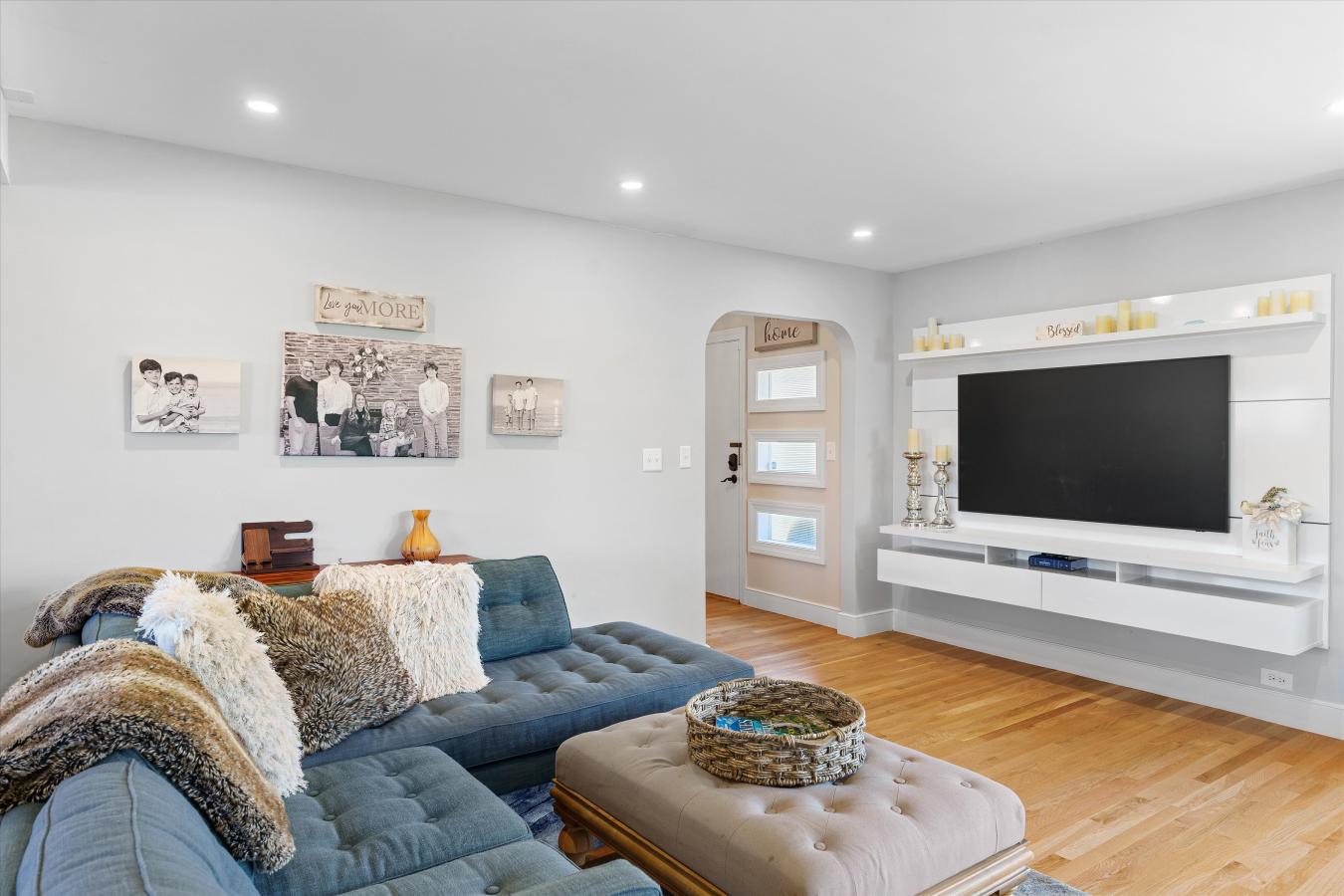 219 High Road, Newbury, MA, 01951, United States, 4 Bedrooms Bedrooms, ,2 BathroomsBathrooms,Residential,For Sale,219 High Road,1533680