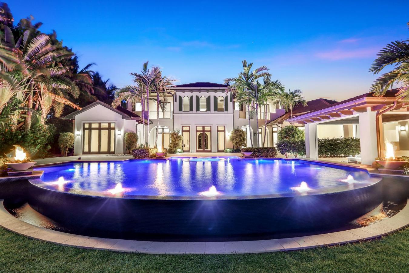 970 Aqua Circle, Naples, Florida, 34102, United States, 6 Bedrooms Bedrooms, ,6 BathroomsBathrooms,Residential,For Sale,970 Aqua Circle,1536475