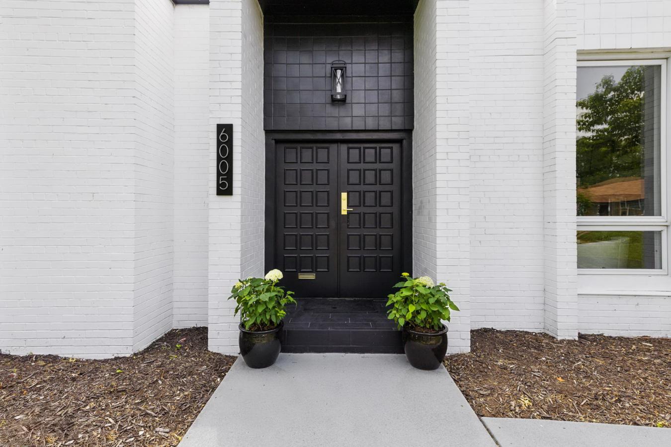 6005 Bishops Place, St Louis, MO, 63118, United States, 4 Bedrooms Bedrooms, ,2 BathroomsBathrooms,Residential,For Sale,6005 Bishops Place,1536460