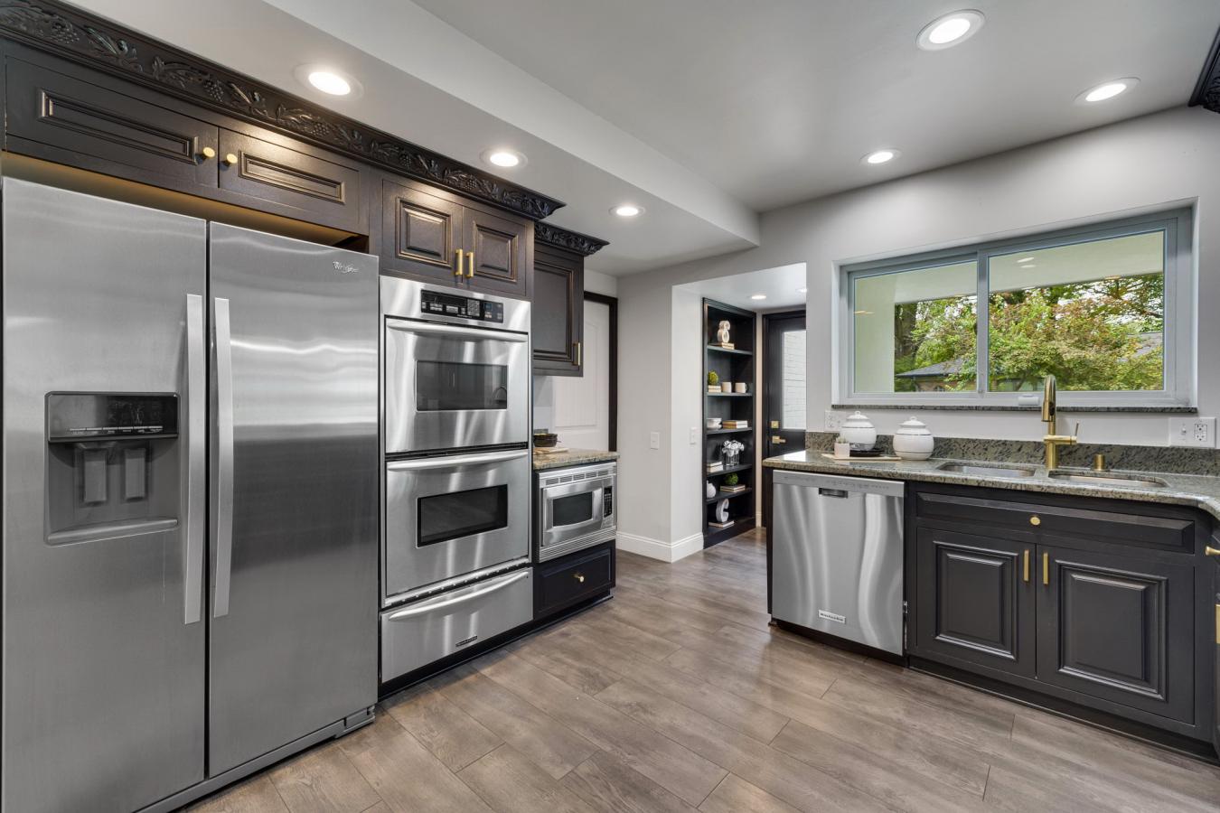 6005 Bishops Place, St Louis, MO, 63118, United States, 4 Bedrooms Bedrooms, ,2 BathroomsBathrooms,Residential,For Sale,6005 Bishops Place,1536460