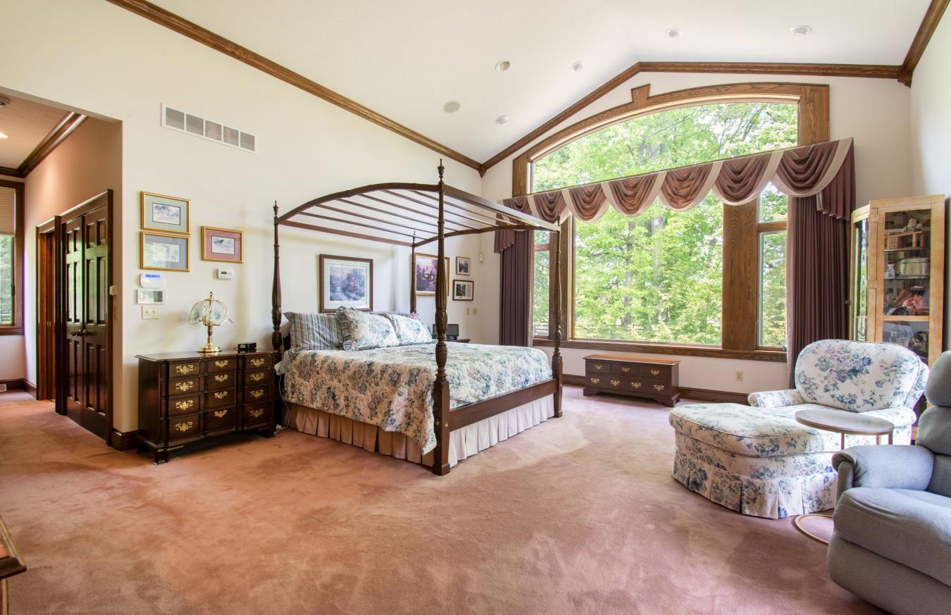 347 State Route 14, Columbiana Ohio, OH, 44408, United States, 9 Bedrooms Bedrooms, ,5 BathroomsBathrooms,Residential,For Sale,347 State Route 14,1536447