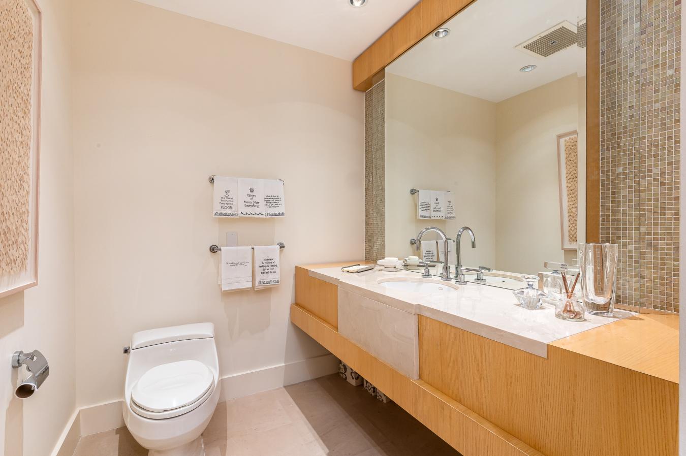 400 SE 5th Ave, Boca Raton, FL, 33432, United States, 3 Bedrooms Bedrooms, ,4 BathroomsBathrooms,Residential,For Sale,400 SE 5th Ave,1538648