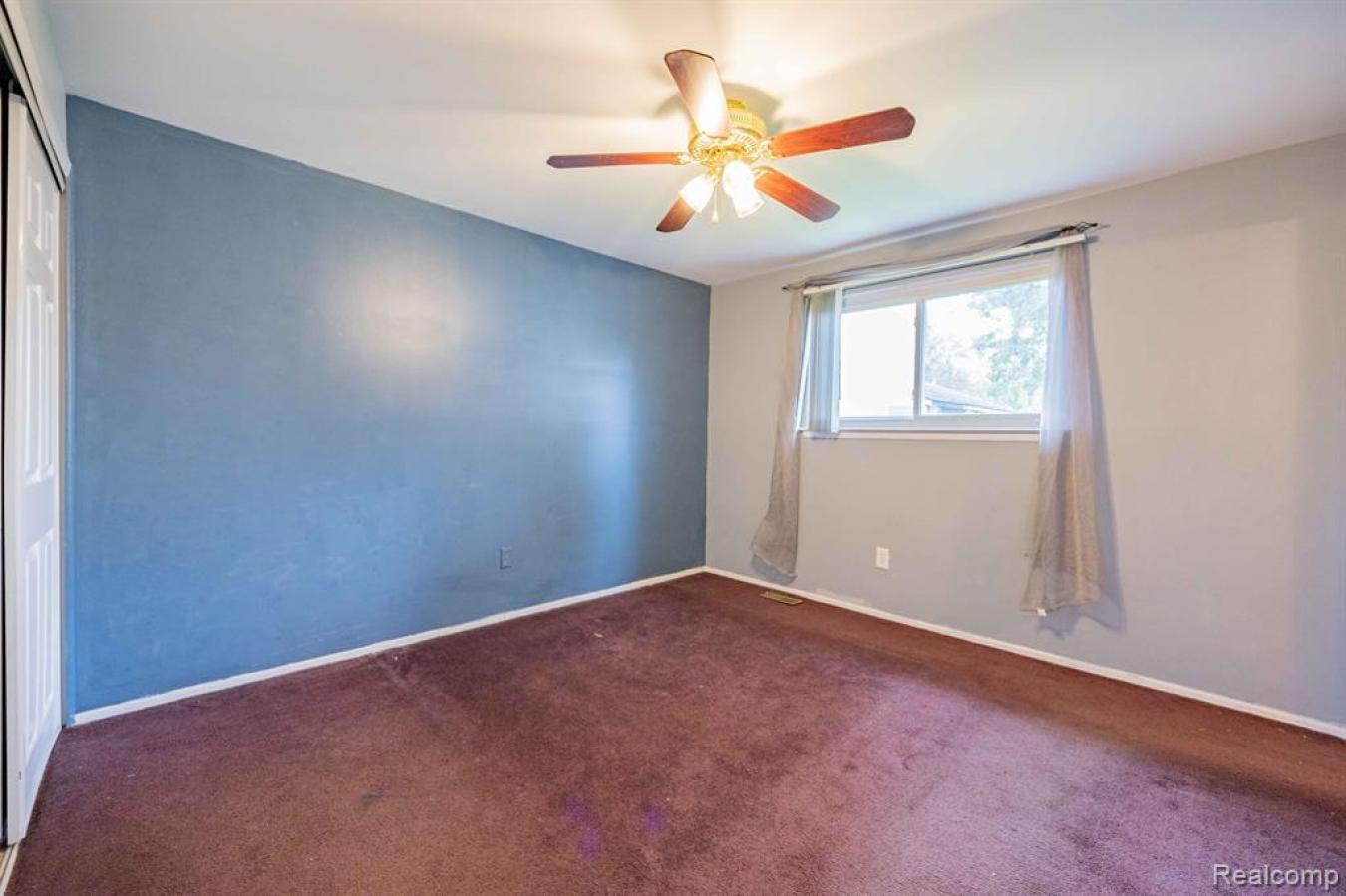 WELCOME HOME TO THIS BRICK RANCH FOR SALE IN THE OAK BROOK SUBDIVISION – image 15