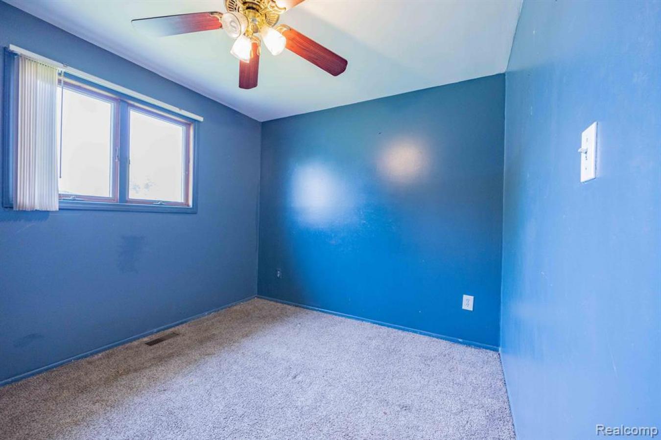 WELCOME HOME TO THIS BRICK RANCH FOR SALE IN THE OAK BROOK SUBDIVISION – image 18