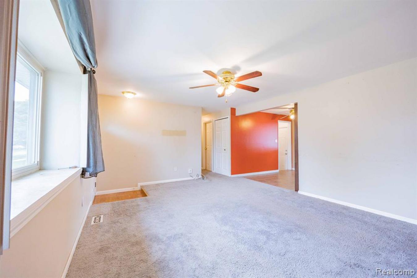 WELCOME HOME TO THIS BRICK RANCH FOR SALE IN THE OAK BROOK SUBDIVISION – image 6