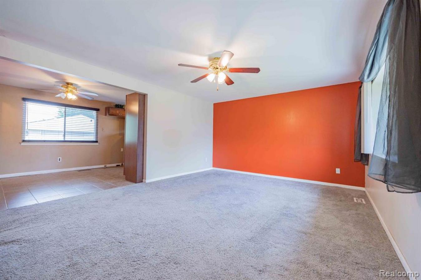 WELCOME HOME TO THIS BRICK RANCH FOR SALE IN THE OAK BROOK SUBDIVISION – image 7