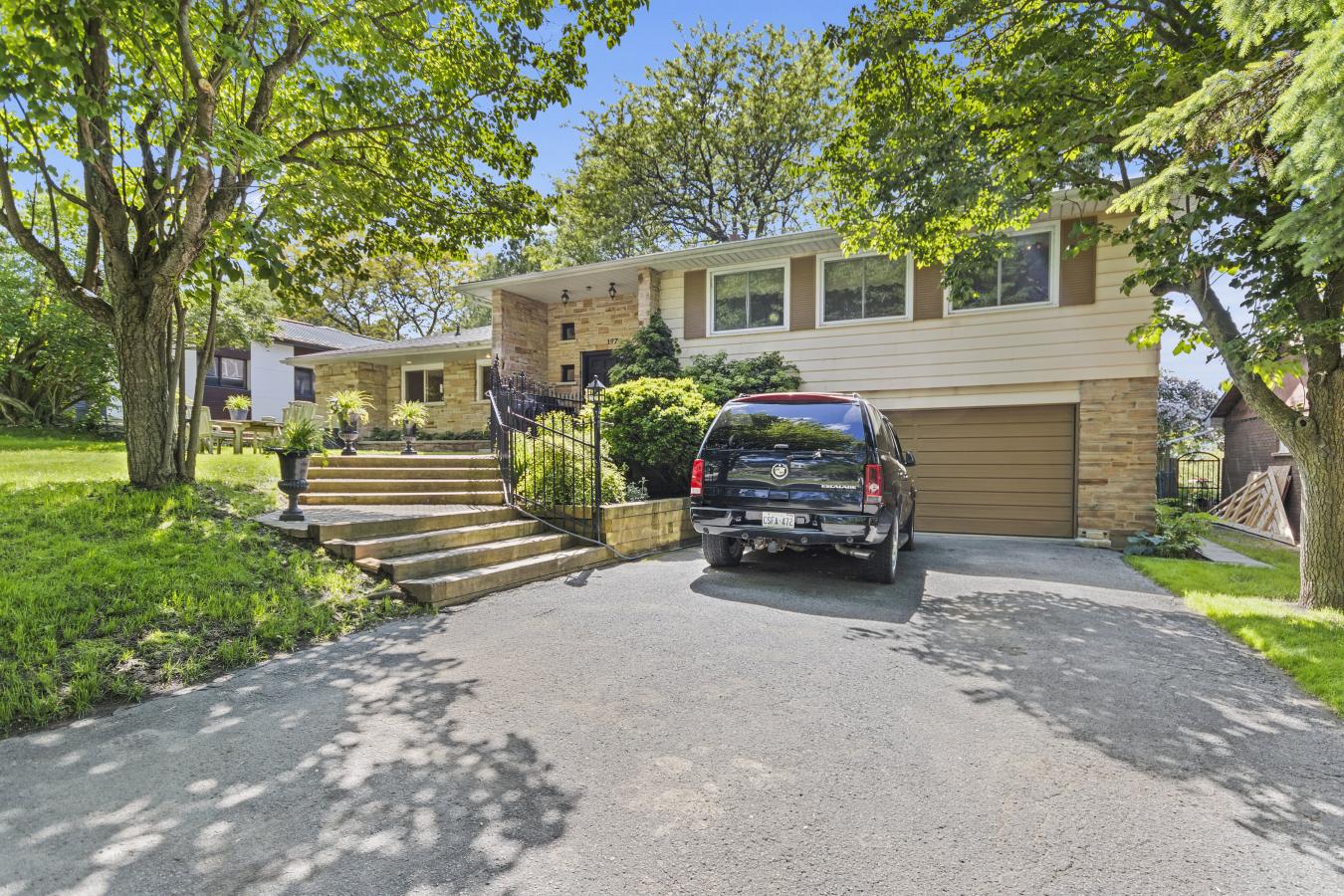 197 FAIRWAY HILL Crescent, Kingston, ON, K7M 2V5, Canada, 6 Bedrooms Bedrooms, ,3 BathroomsBathrooms,Residential,For Sale,197 FAIRWAY HILL Crescent,1541607