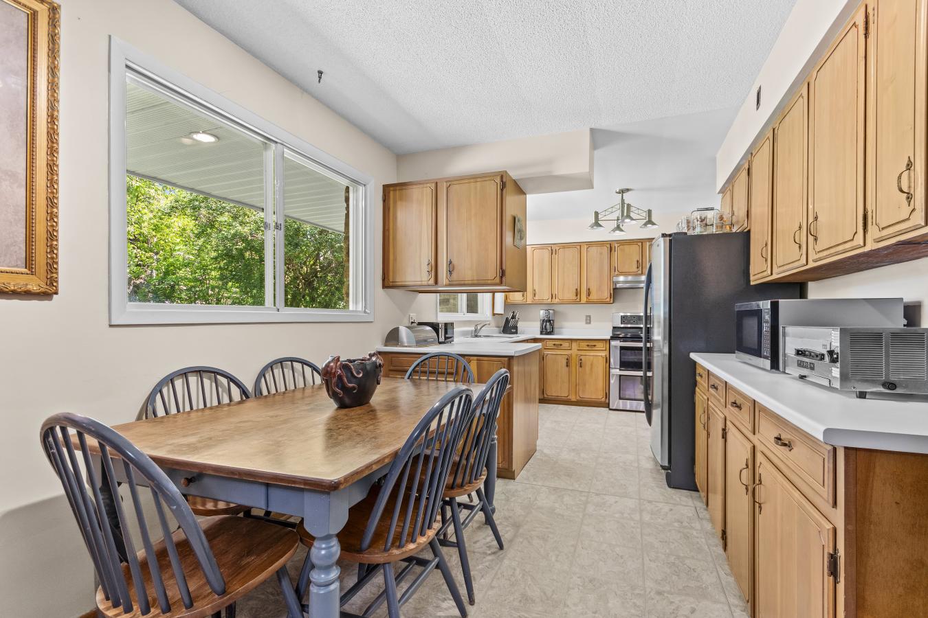 197 FAIRWAY HILL Crescent, Kingston, ON, K7M 2V5, Canada, 6 Bedrooms Bedrooms, ,3 BathroomsBathrooms,Residential,For Sale,197 FAIRWAY HILL Crescent,1541607