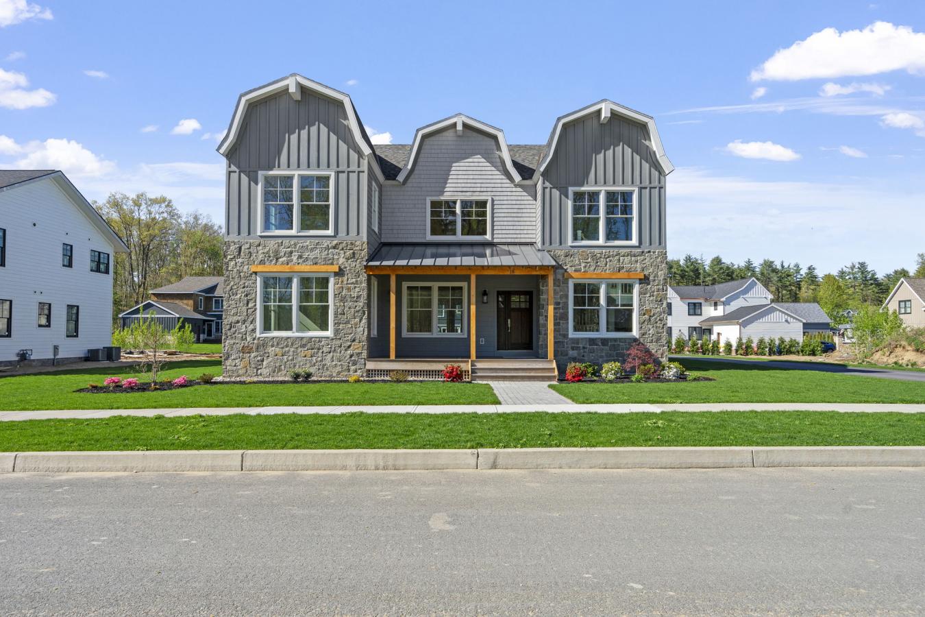 18 Aurora Ave, Saratoga Springs, NY, 12866, United States, 5 Bedrooms Bedrooms, ,3 BathroomsBathrooms,Residential,For Sale,18 Aurora Ave,1544268