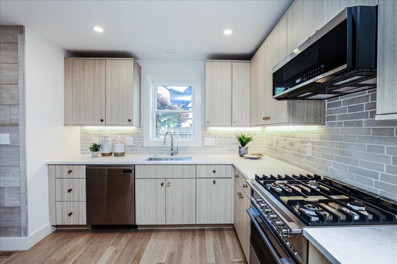 104 Jamaica Street, Boston, MA, 02130, United States, 3 Bedrooms Bedrooms, ,2 BathroomsBathrooms,Residential,For Sale,104 Jamaica Street,1544243