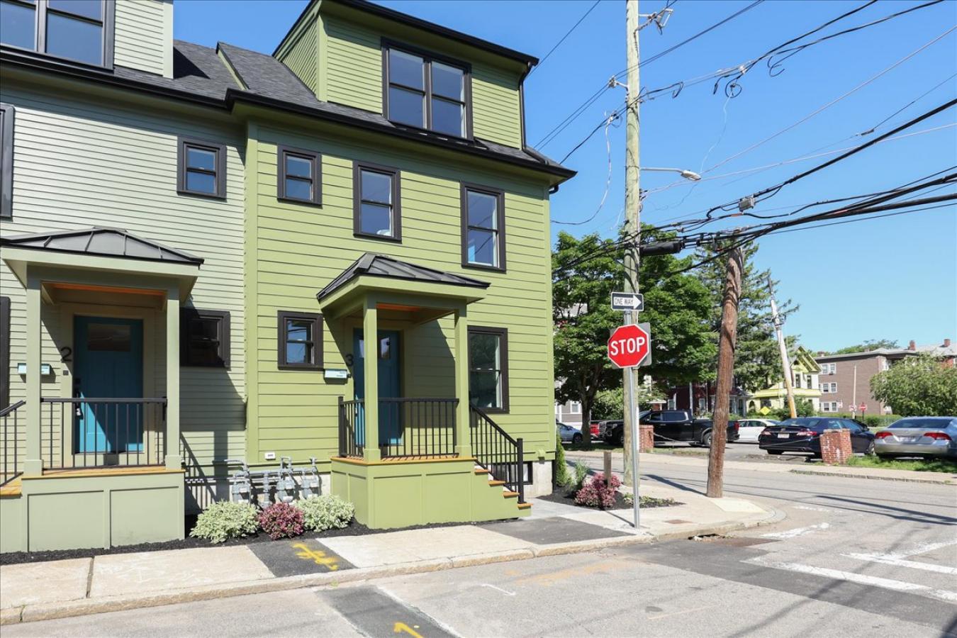 104 Jamaica Street, Boston, Massachusetts, 02130, United States, 2 Bedrooms Bedrooms, ,2 BathroomsBathrooms,Residential,For Sale,104 Jamaica Street,1544240