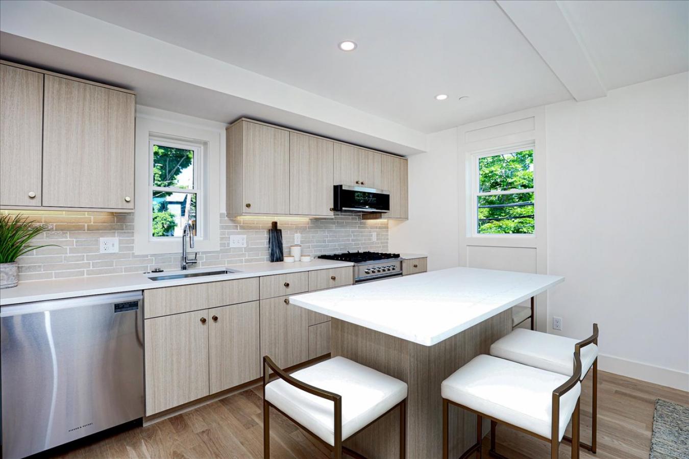 104 Jamaica Street, Boston, Massachusetts, 02130, United States, 2 Bedrooms Bedrooms, ,2 BathroomsBathrooms,Residential,For Sale,104 Jamaica Street,1544240