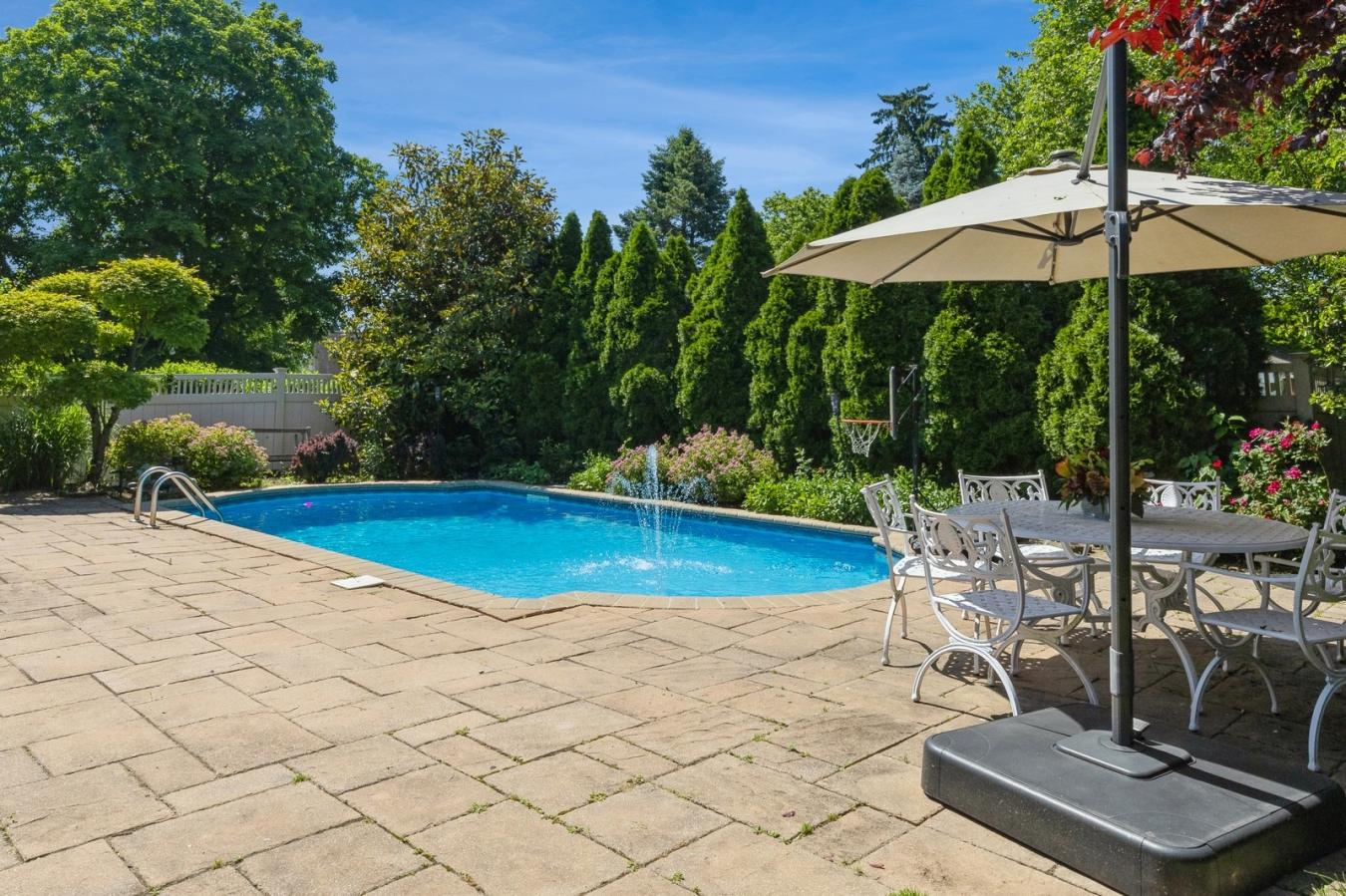 57 High St, Nutley, NJ, 07110, United States, 5 Bedrooms Bedrooms, ,4 BathroomsBathrooms,Residential,For Sale,57 High St,1545180