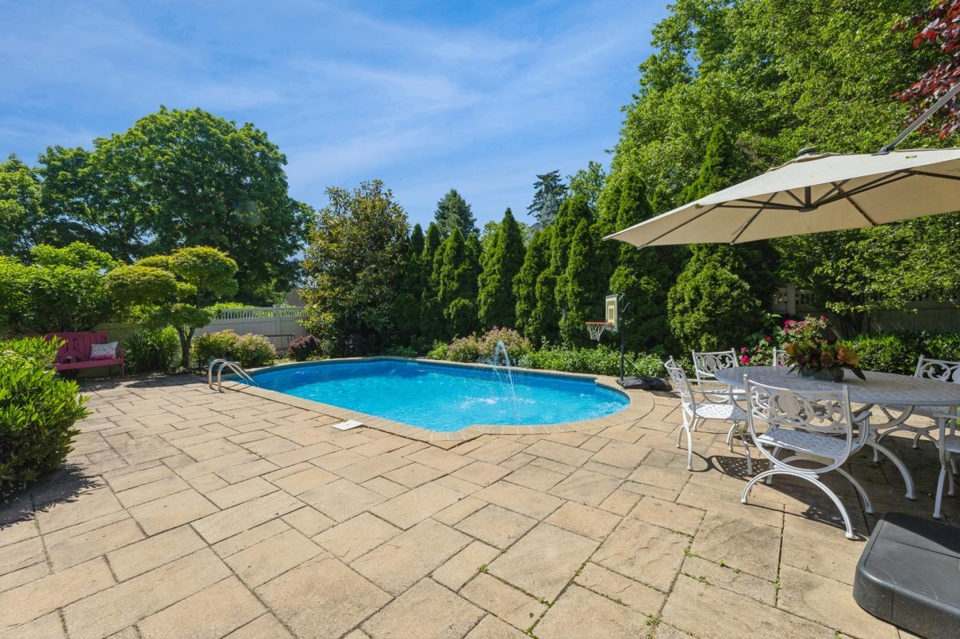 57 High St, Nutley, NJ, 07110, United States, 5 Bedrooms Bedrooms, ,4 BathroomsBathrooms,Residential,For Sale,57 High St,1545180