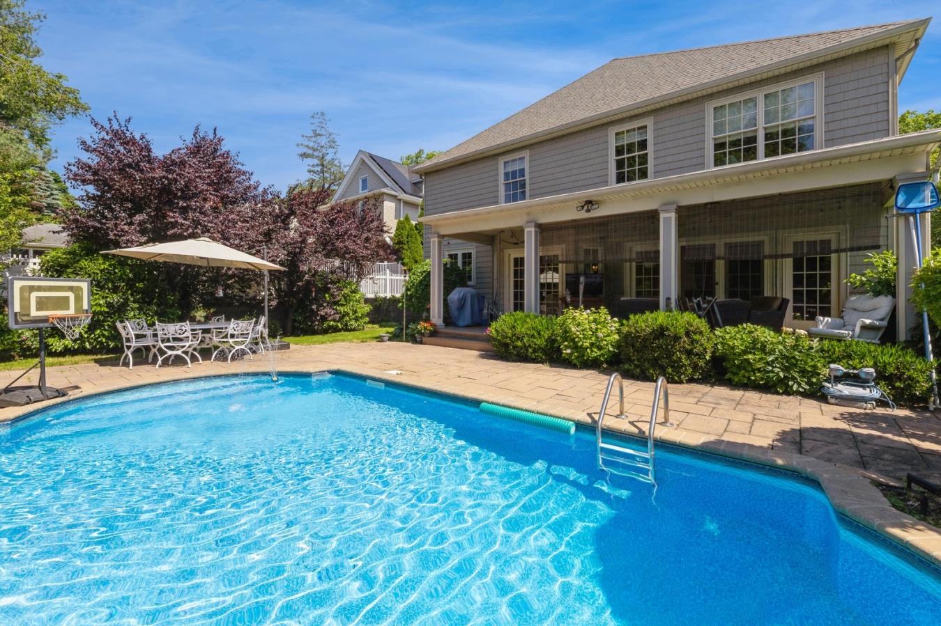 57 High St, Nutley, NJ, 07110, United States, 5 Bedrooms Bedrooms, ,4 BathroomsBathrooms,Residential,For Sale,57 High St,1545180