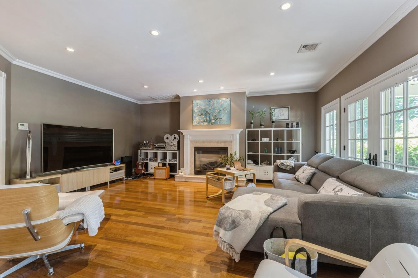 57 High St, Nutley, NJ, 07110, United States, 5 Bedrooms Bedrooms, ,4 BathroomsBathrooms,Residential,For Sale,57 High St,1545180